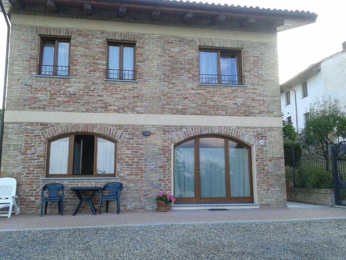 Casa Vacanze Sweet Dreams Agliano Terme Extérieur photo